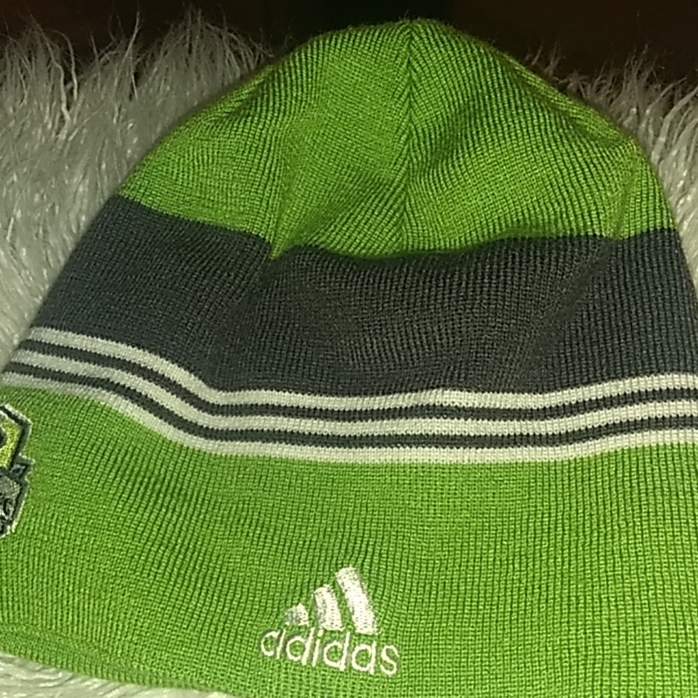 Adidas Bennie❤️ - Picture 2 of 4